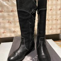 Stivali per piedi piccoli ma da donna