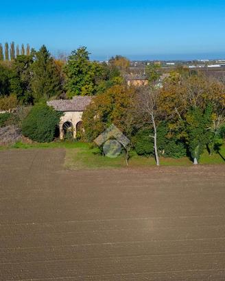 RUSTICO A REGGIO NELL'EMILIA