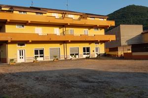 Casa indipendente con giardino