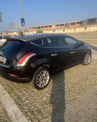 Lancia Delta 1.6 mtj full