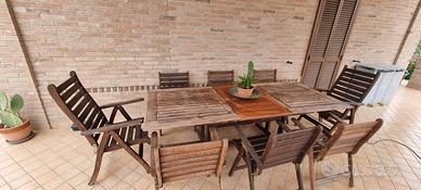 Set tavolo in legno massiccio +6 sedie e 2 sdraie
