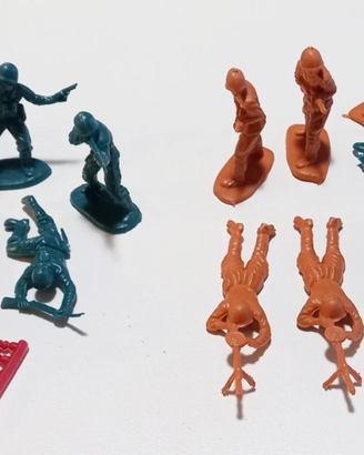 Soldatini HONG KONG 1/32 - AMERICANI E RUSSI