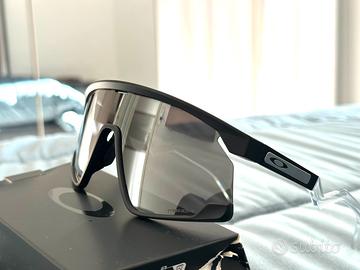 OCCHIALI  DA SOME  OSKLEY BXTR - COME NUOVO