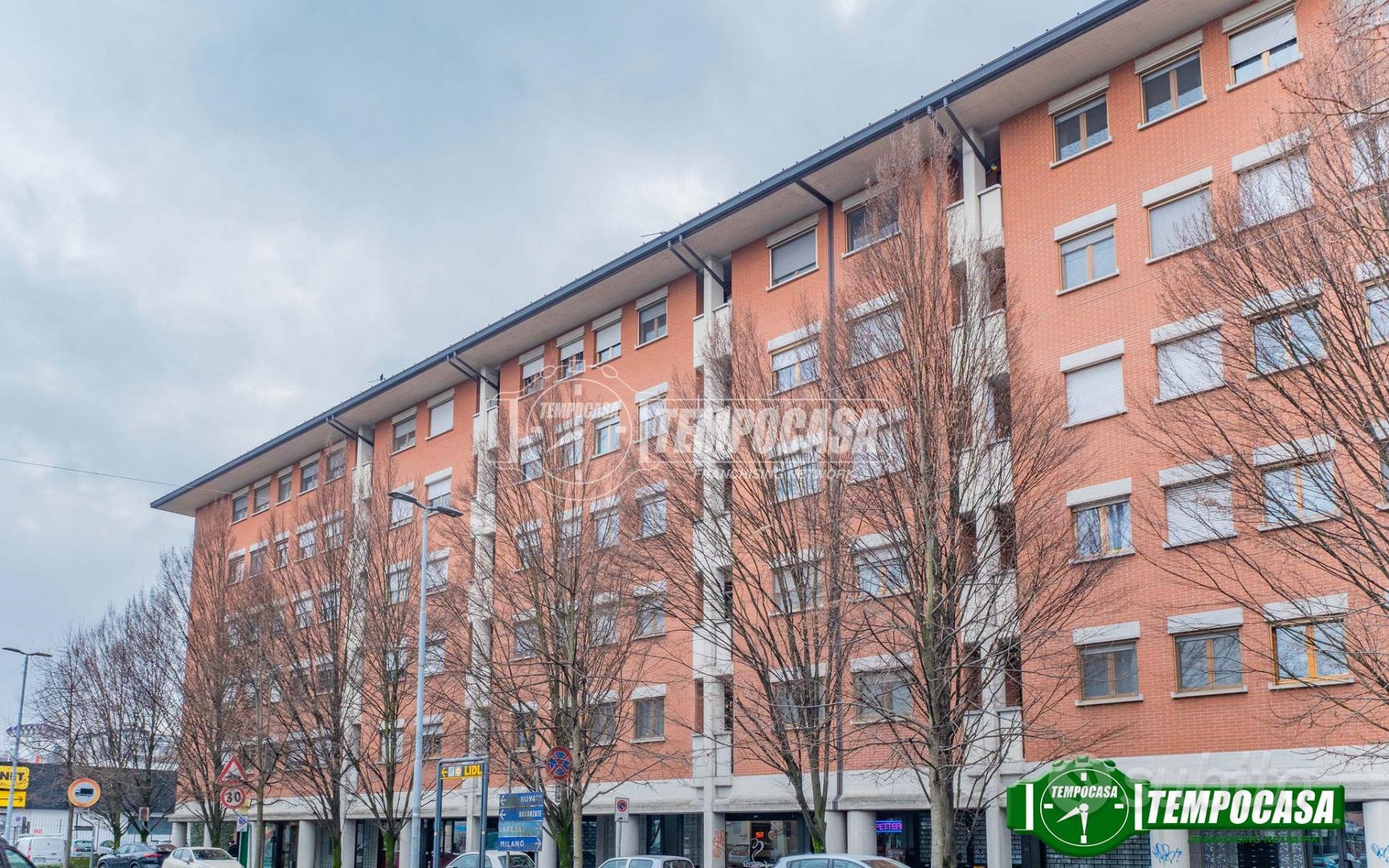 Bollate centro - Negozio con due vetrine e bagno - Vista 4