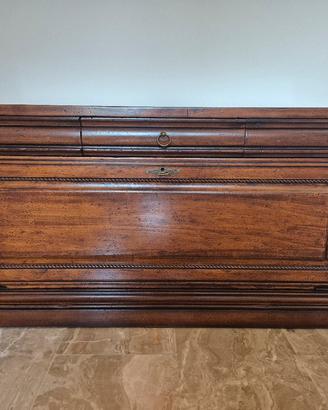 Cassapanca in legno