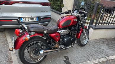 Triumph Legend 900  2001