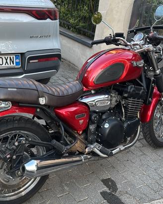 Triumph Legend 900  2001