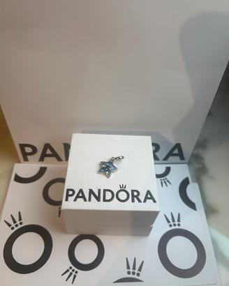 ciondolo pandora stella blu