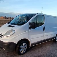 Nissan Primastar 2.0 Diesel 90 CV (2014) - 270.000