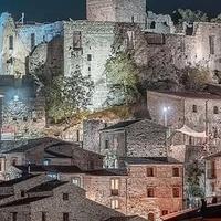 Locale 95mq in Piazza a Quaglietta