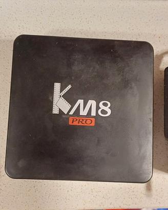 KM8PRO TV box Android-8g Ram 16 Rom
