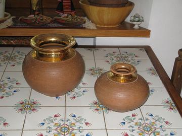 N. 2 VASI CERAMICA (Ceramiche Barbetti) Con bordo