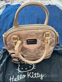 Hello kitty Loungefly bag con dustybag
