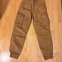 Pantaloni cargo