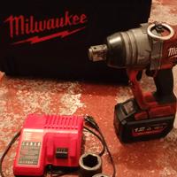 avvitatore per gomme camion