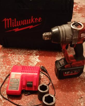 avvitatore per gomme camion