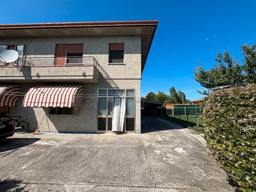 S. MARTINO V.ZZE.: 102B: Porzione di bifamiliare