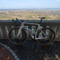 tg. 56 bici di importazione  più ruote originali 