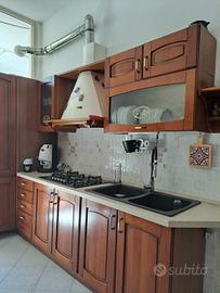 grande cucina in legno 