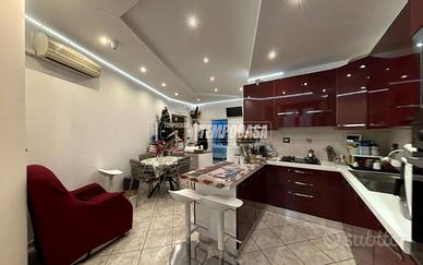 TRILOCALE LUMINOSO CON DOPPIA ESPOSIZIONE