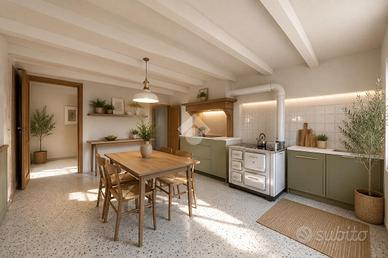 CASA DI CORTE A ERBEZZO