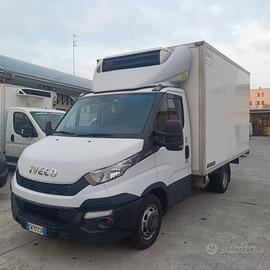 IVECO DAILY 2015 isotermico 7 bancali