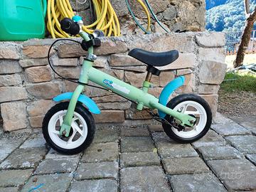 Bicicletta per bambino/a senza pedale