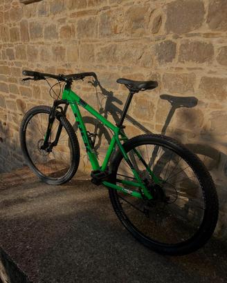 Bicicletta Mountain Bike