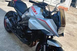 Suzuki katana accessoriato 