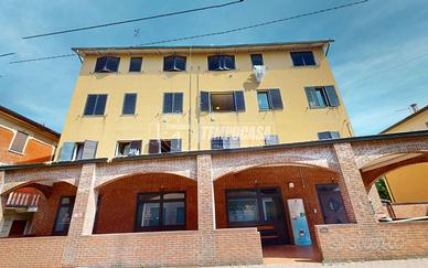 BILOCALE IN CENTRO A CASTELLETTO