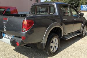 Mitsubishi L200 2.5 DI-D/167CV Double Cab Warrior