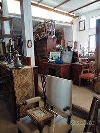 mobili, stampe, cornici,lampadari, credenze