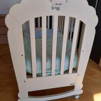 Culla Erbesi bianca con paracolpi e piumino inclus