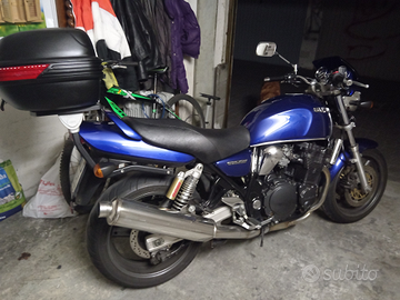 Suzuki gsx inazuma 750