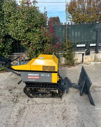 M100 Macchinario cingolato 4 q con lama per la nev