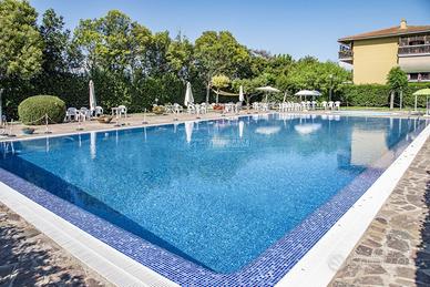 Appartamento trilocale in residence con piscina