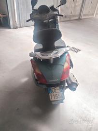 scooter Honda Phantom 150cc. 