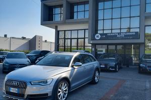 Audi A6 allroad 3.0 TDI 218 CV S tronic Business P