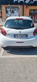 Peugeot 208 - 2017