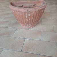 Vaso da parete in terracotta 