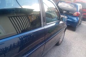 Lancia y Elefantino blu