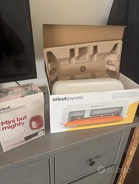 Cricut Joy Xtra + EasyPress Mini nuove mai usate
