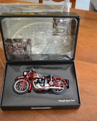 Minichamps 1:12 Triumph Speed Twin 1939 Mai Aperto