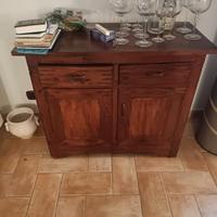 Mobile in legno due cassetti e due sportelli