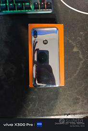 Motorola E6 Plus 4/64gb silver 