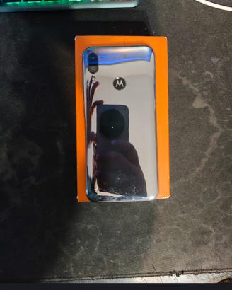 Motorola E6 Plus 4/64gb silver 