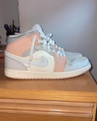 Jordan 1 mid milan