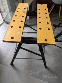 2 banchi da lavoro con morsa