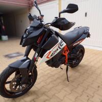 MOTO KTM DUKE 690 R ABS DEL 2011
