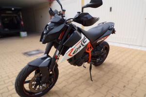 MOTO KTM DUKE 690 R ABS DEL 2011